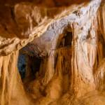 Höhle, Tropfsteinhöhlen