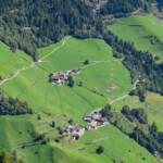 Bauerngehöft, Bauernhaus, Bauernhof, Bergbauernhöfe, Gehöft, Gehöfte, Hanglage, Hof, Hofstelle, Tabland, cascina, farm, farm building, farmstead, fattoria, grange, homestead, masseria