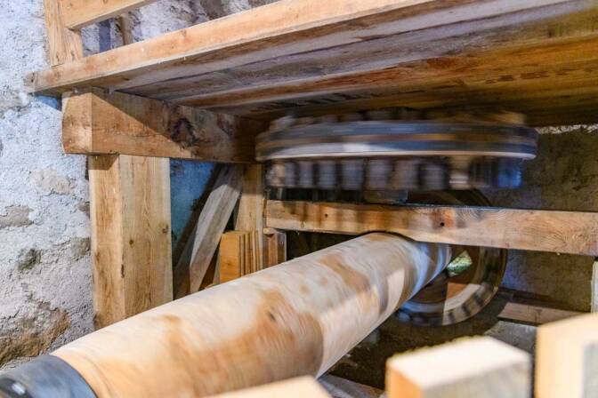 Ein ausgeklügeltes Antriebssystem hat die Matznellermühle.