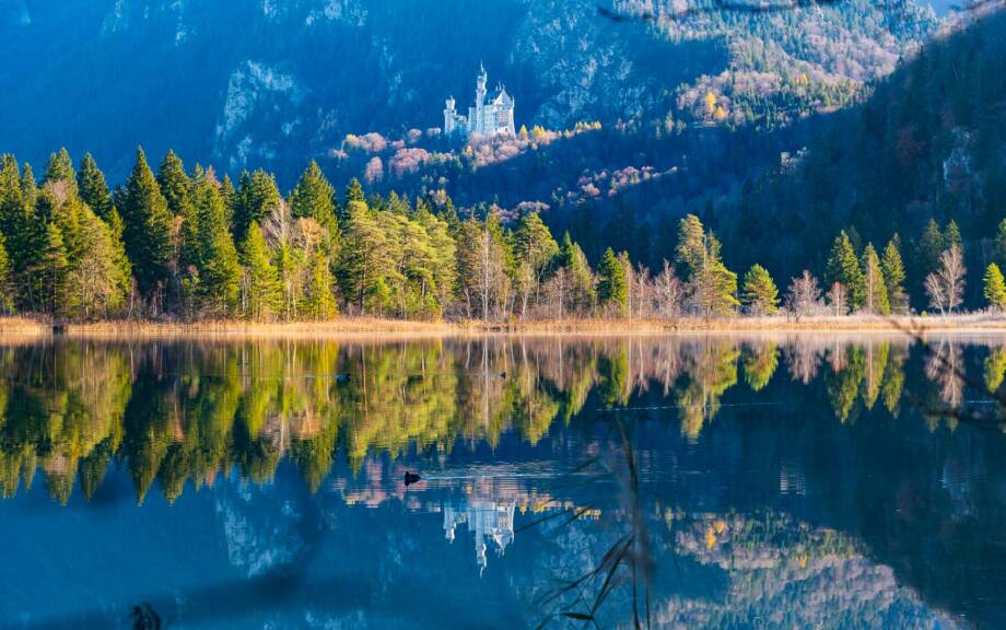 Hochschwangau, Schloss Neuschwanstein, Schwansee, Spiegelung